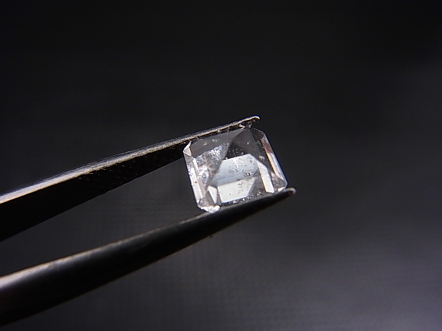 画像: ミャンマー産フェナカイト・ルース 0.7カラット