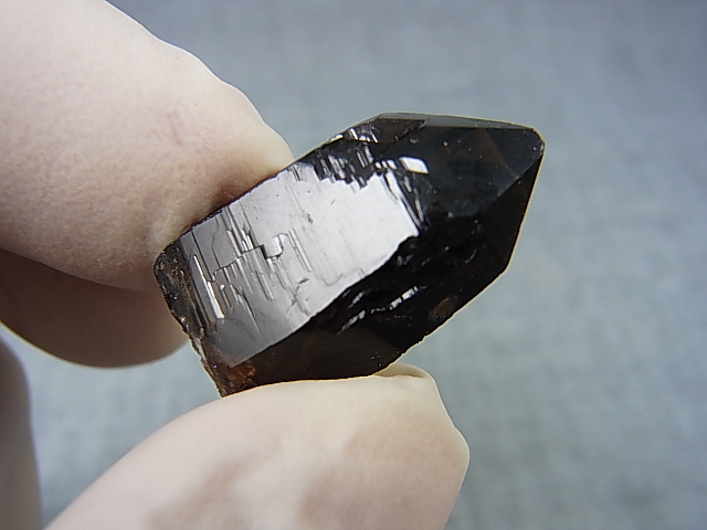 画像: ノルウェー産モリオン（ケアンゴーム）原石 6.7g