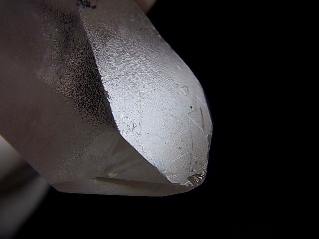 画像: ベトナム・Bac Kan省産クリア水晶ポイント（レコードキーパー付き） 42.3g