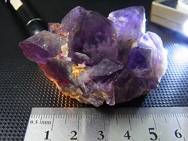 画像: コンゴ産カラーシフト/ディープカラーアメジストクラスター 90.1g