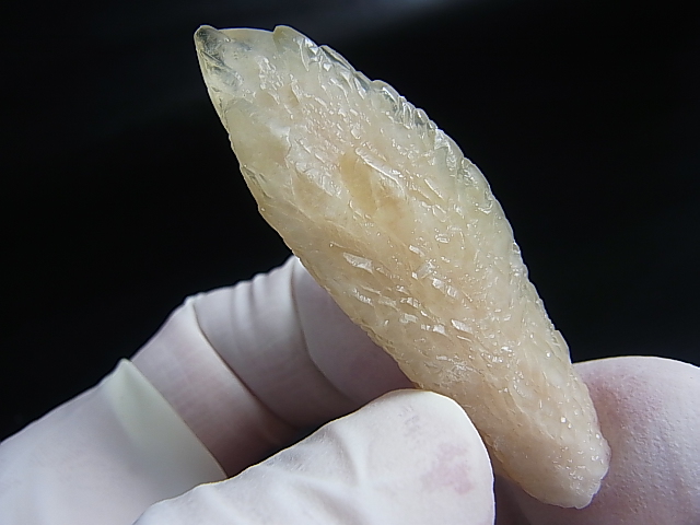 画像: 貴州省産カルサイト原石（犬牙/赤蛍光） 16.2g