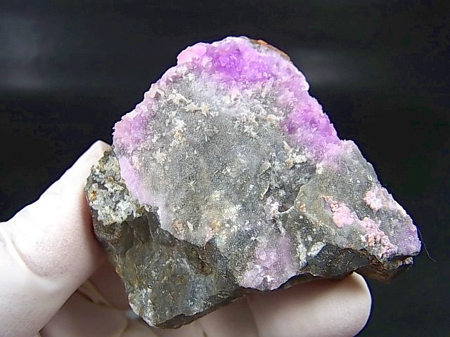 画像: 雲南省産ピンクアラゴナイト原石 66.2g