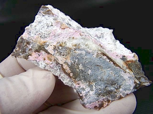 画像: 雲南省産ピンクアラゴナイト原石 31.8g