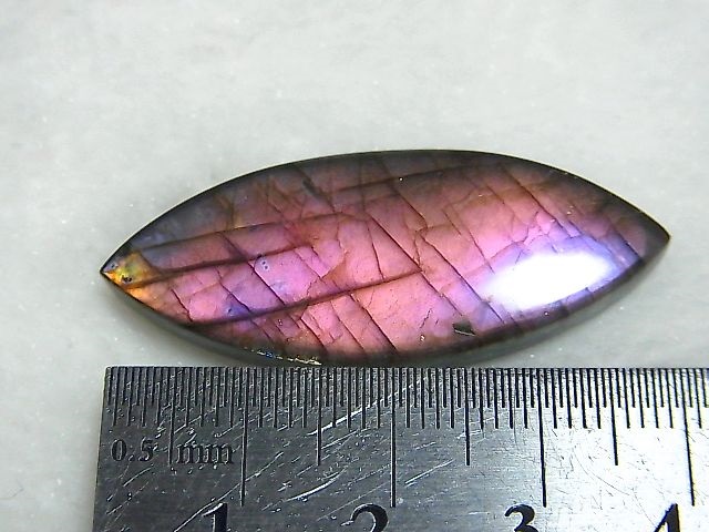 画像: レアカラー：ピンク/パープルシラーラブラドライト研磨タンブル 7.2g