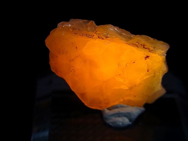 画像1: Hokkaidoite北海道然別湖産蛍光オパール原石 1.6g