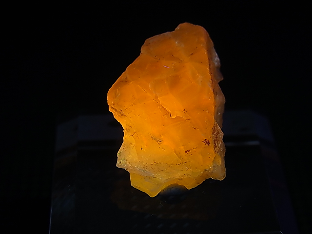 画像: Hokkaidoite北海道然別湖産蛍光オパール原石 1.6g