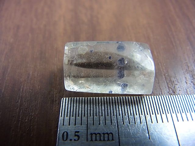 画像: マダガスカル産フローライトインクオーツ研磨原石 2.4g