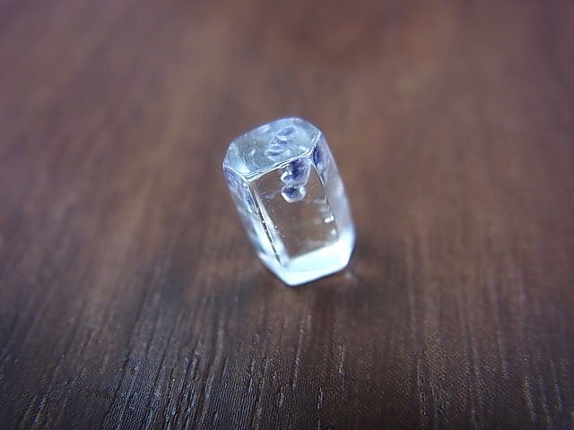 画像: マダガスカル産フローライトインクオーツ研磨原石 0.3g