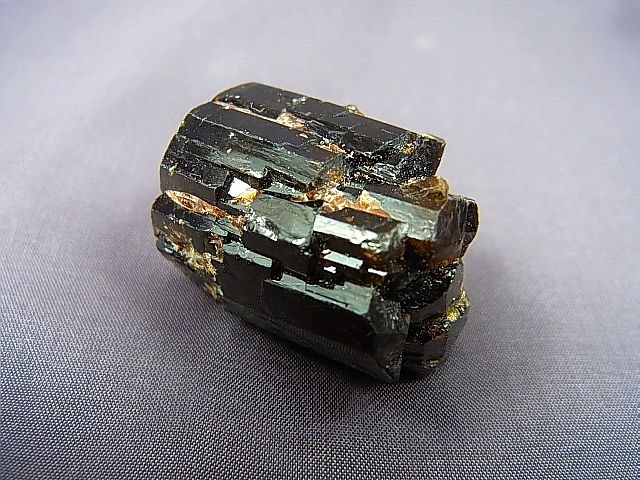 画像: ネパール・ジャジャルコット産ドラバイトトルマリン柱状結晶原石（両錐/連晶） 108.2カラット