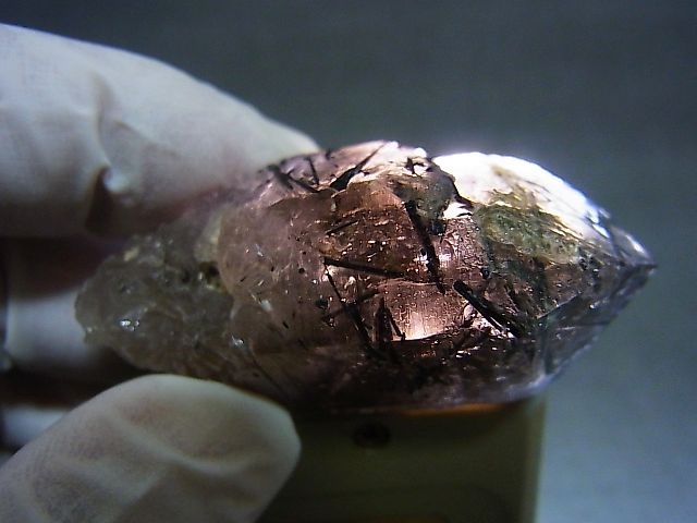 画像: マラウイ・ムランジェ産クリアスモーキー水晶（エジリン入り） 34.0g