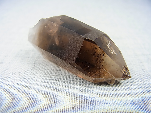 画像: マラウイ・ムランジェ産クリアスモーキー水晶（エジリン入り） 23.3g