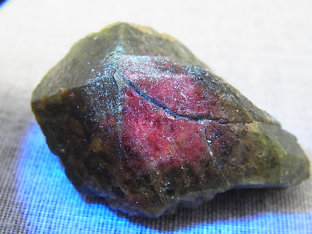 画像: ジンバブエ産クリソベリル原石 22.2g