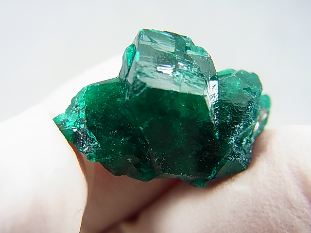 画像: コンゴ産ダイオプテーズ原石（大粒結晶） 4.4g