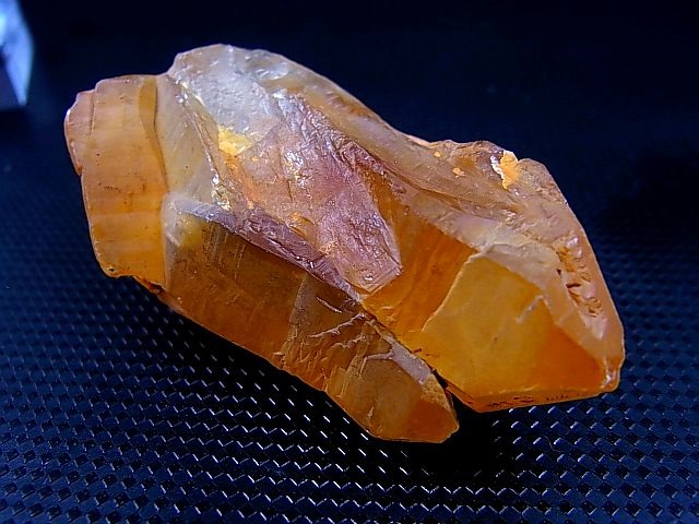 画像: ガネーシュヒマール・ヒンドゥン産ゴールデンヒーラー水晶（連晶） 40.1g