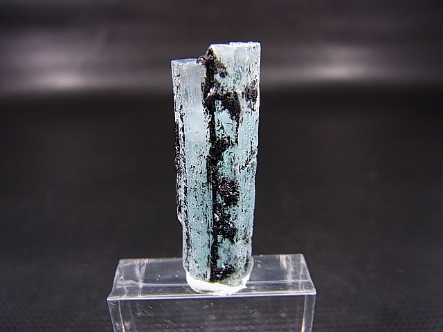 画像2: ベトナム産連晶結束型アクアマリン原石（ブラックトルマリン付き） 4.6g