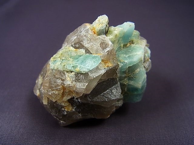 画像: ベトナム・タインホア産アクアマリン付き水晶 52.6g