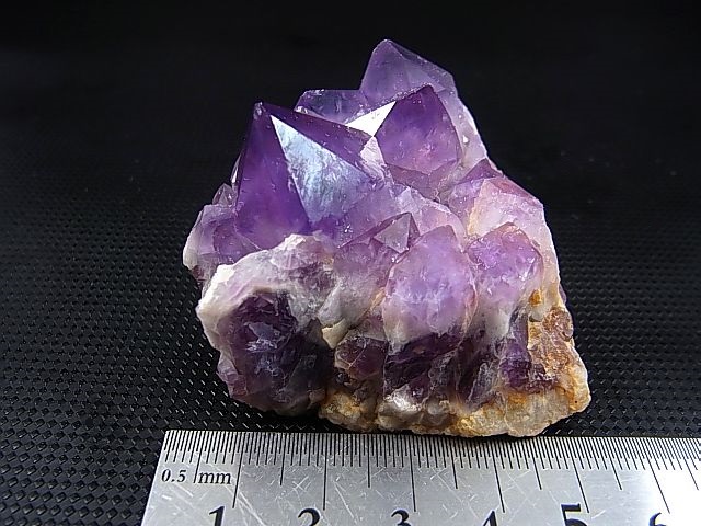 画像: スウェーデン・ダーラナ産アメジスト原石クラスター 92.0g