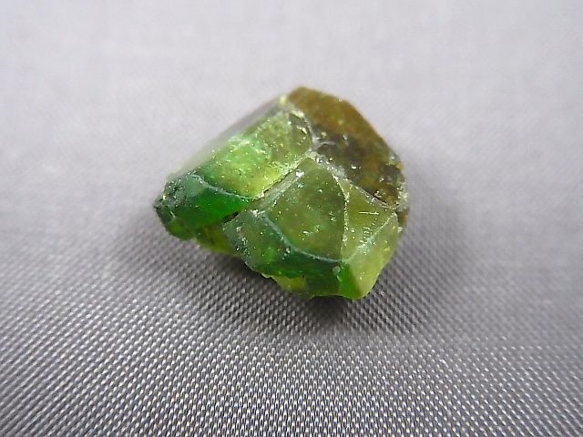 画像: ベトナムMinh Tien産グリーントルマリン結晶原石 4.1カラット