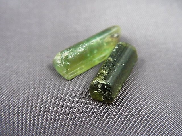 画像: ベトナムMinh Tien産グリーントルマリン結晶原石 2点セット トータル 3.7カラット