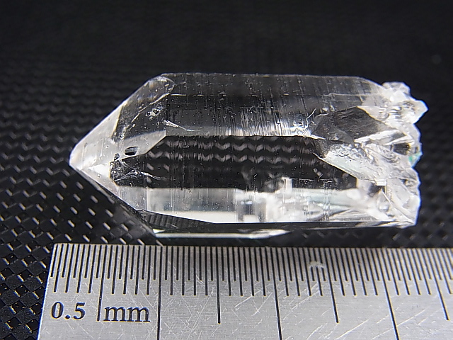 画像: インド・マニハール産ウォータークリア水晶（ブルッカイト着き） 9.7g