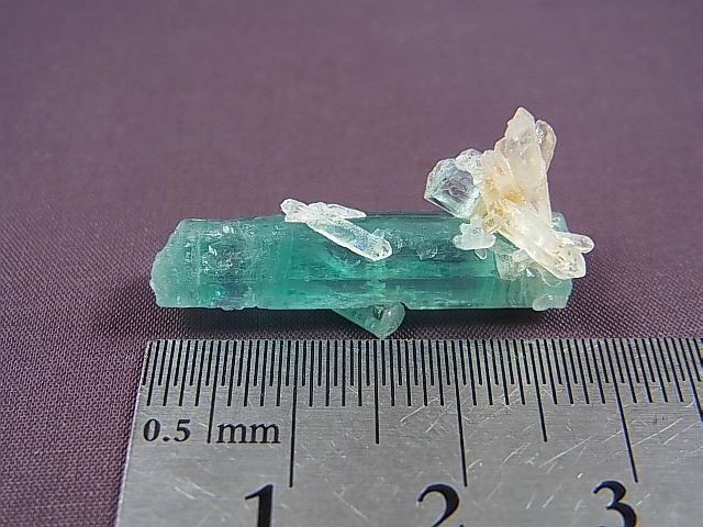 画像: ナイジェリア産アクアマリン柱状結晶（貫入り/水晶共生） 11.6カラット