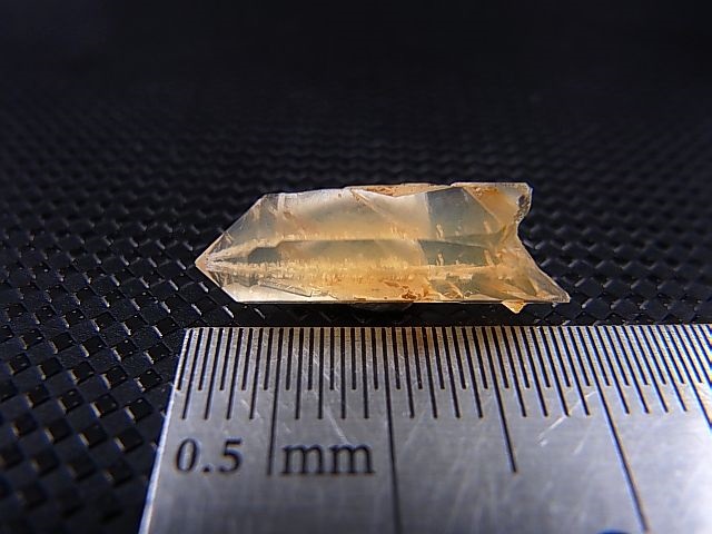 画像: 五代松鉱山産トラピチェ・レモン水晶 0.7g