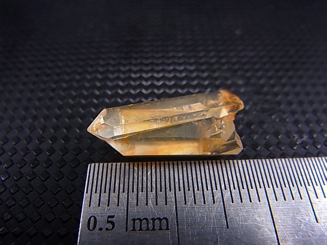 画像: 五代松鉱山産トラピチェ・レモン水晶（ダブルポイント） 0.9g
