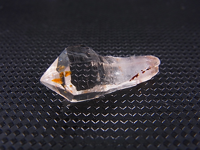 画像: マダガスカル産ペトロリウム水晶ポイント（セプター） 2.2g