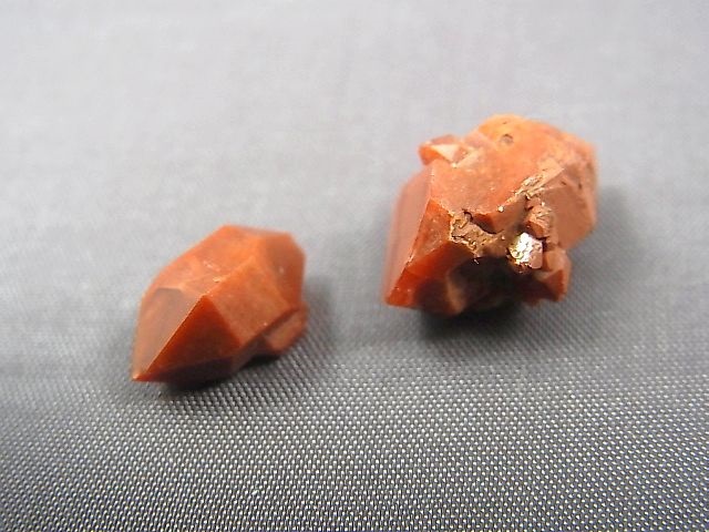 画像: スペイン・バレンシア産赤鉄水晶（クオルゾ・ロホ） 2点セット トータル 1.4g