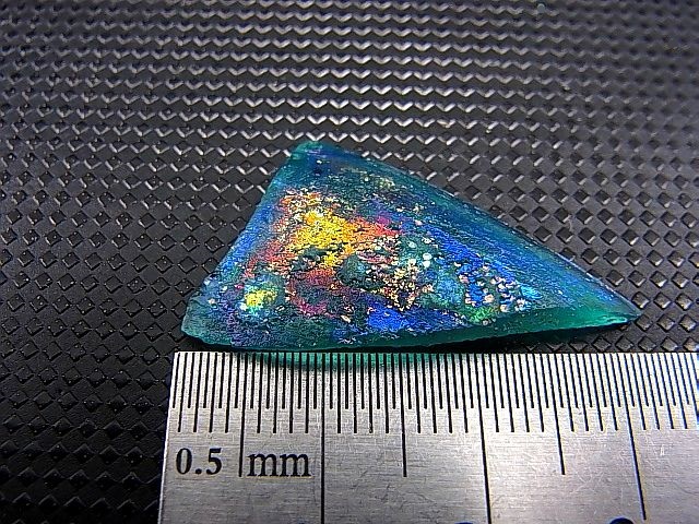 画像: アフガニスタン産スーパーイリデッセンス・ローマングラス（マルチイリデッセンス） 1.5g