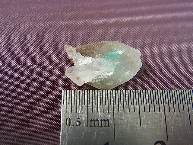 画像: 南アフリカ・メッシーナ鉱山産パパゴアイト入り水晶原石 1.0g