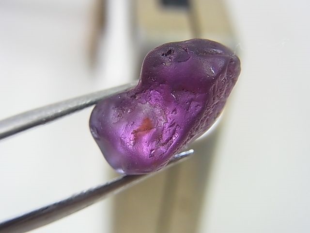 画像: ベトナムLuc Yen産パープルスピネル結晶（自然研磨） 11.0カラット
