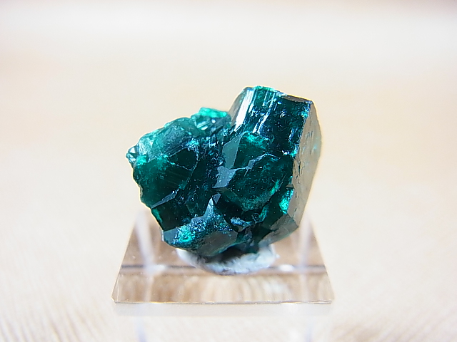 画像: コンゴ産ダイオプテーズ原石（大粒結晶） 4.1g