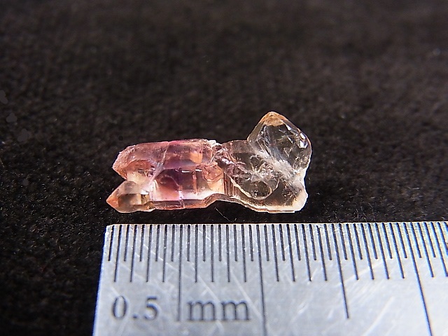 画像: マダガスカル産ジャパニーズツイン（日本式双晶水晶/エレスチャル） 0.4g
