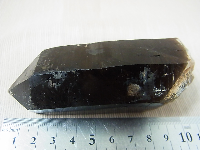 画像: ノルウェー産モリオン（ケアンゴーム）原石 209.0g
