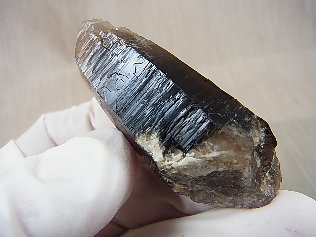 画像: ノルウェー産モリオン（ケアンゴーム）原石 32.0g