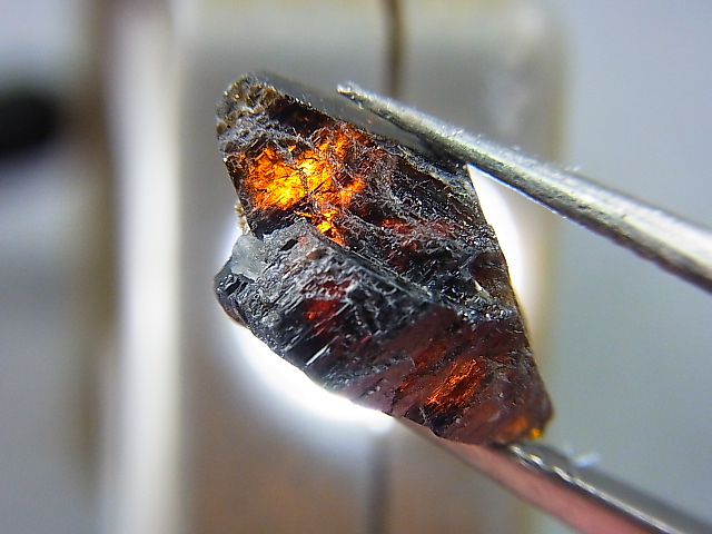 画像: ノルウェー産アナテース原石結晶（レッド透過） 1.2g
