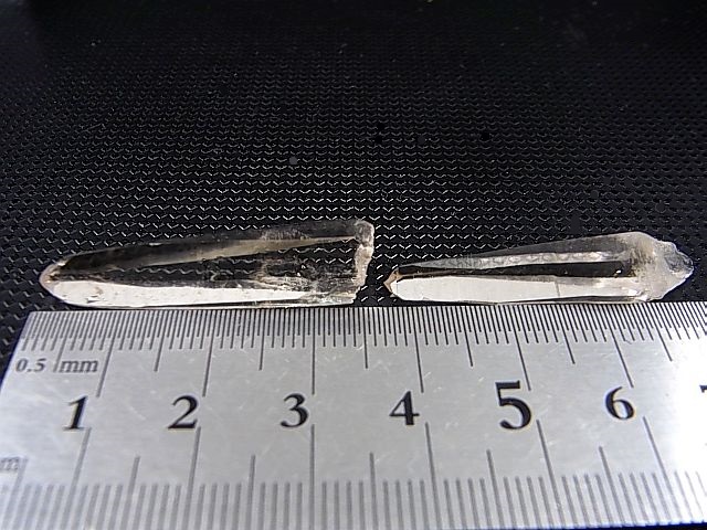 画像: ペーニャブランカ産コロンビアン・レムリアンシード水晶ポイント 2点セット トータル 4.9g
