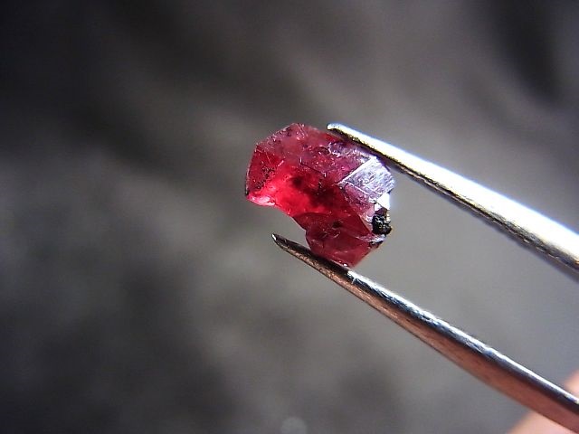 画像: 田口鉱山産パイロクスマンガン 0.8カラット