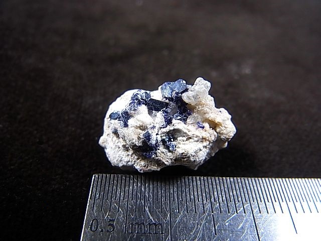 画像: 布賀鉱山産逸見石/五水灰硼石 1.4g