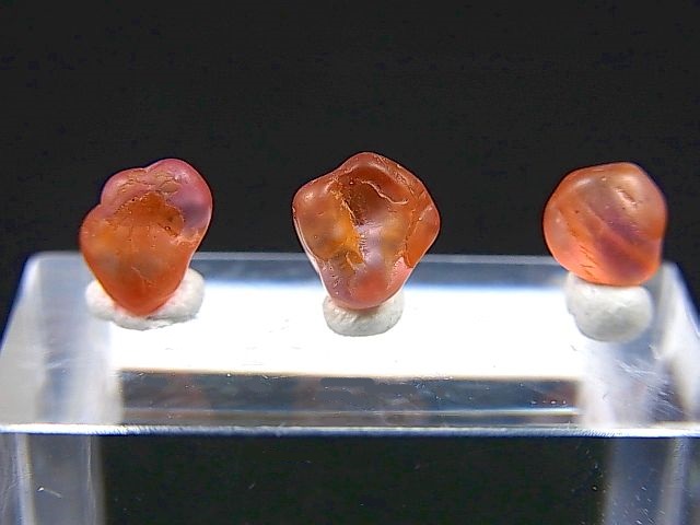 画像: ベトナムLuc Yen産ブラウンサファイア原石（自然研磨） 3点セット トータル 3.3カラット