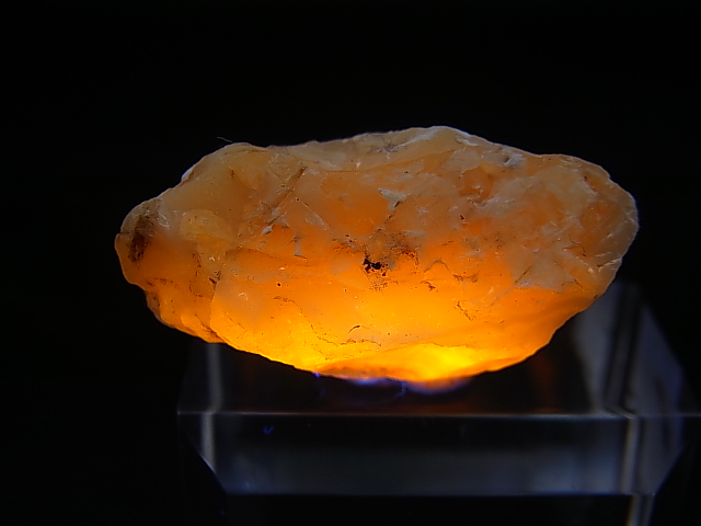 画像: Hokkaidoite北海道然別湖産蛍光オパール原石 4.0g
