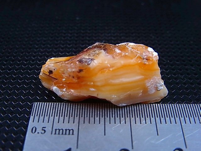 画像: Hokkaidoite北海道然別湖産蛍光オパール原石 4.0g