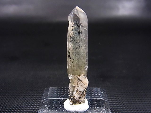 画像: ノルウェー産水晶ポイント（アクチノライト/ヘマタイト入り） 2.8g