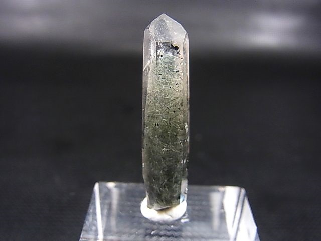 画像1: ノルウェー産水晶ポイント（アクチノライト/ヘマタイト入り） 2.7g