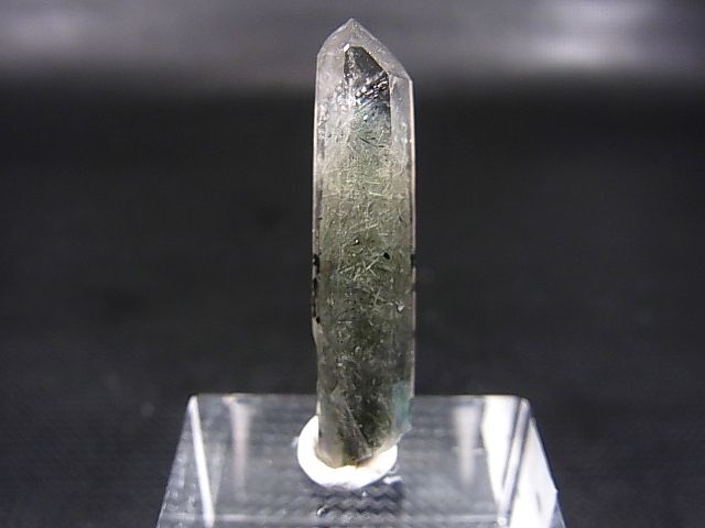 画像: ノルウェー産水晶ポイント（アクチノライト/ヘマタイト入り） 2.7g