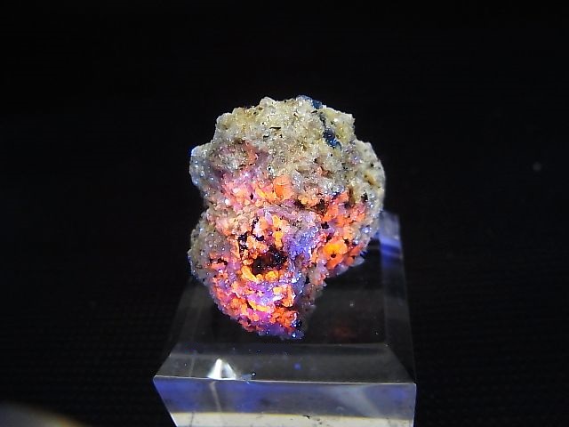 画像: ドイツ産アウィン（藍方石）母岩付き原石 8.8g
