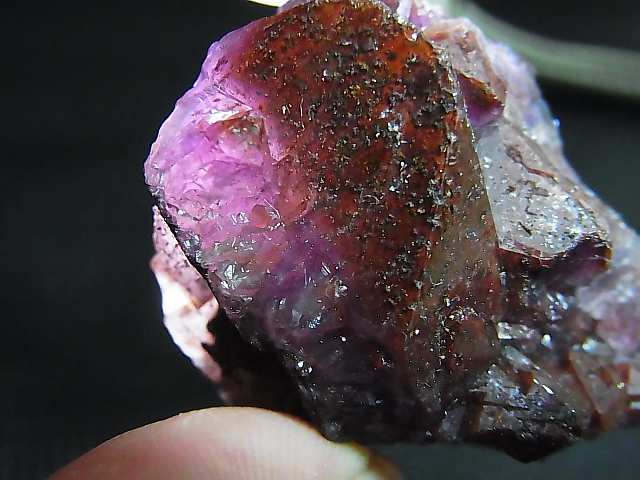 画像: ブラジル産レッドヘマタイトアメジスト原石 28.2g