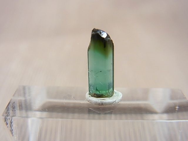 画像: ブラジル産グリーントルマリン柱状結晶 1.4カラット