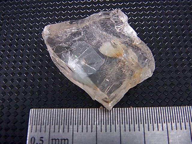 画像: ウクライナ産フローライトinトパーズ原石 6.8g